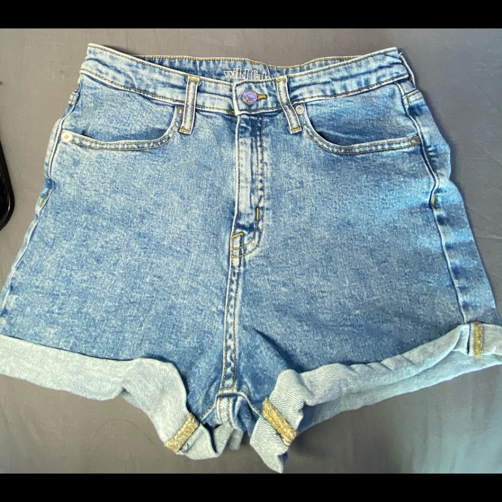 Wild Fable Light Wash Denim Jean Shorts